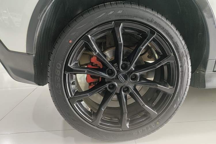 Used Geely Auto Emgrand S 2021 1.4T CVT Luxury Version Right Rear Wheel Hub
