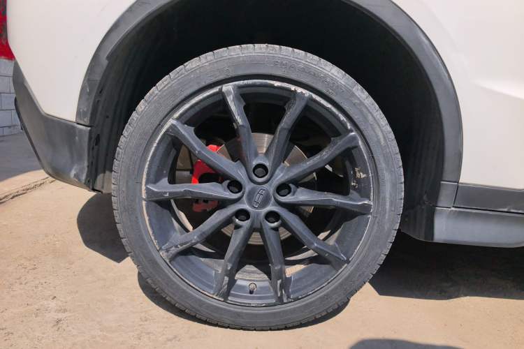 Used Geely Auto Emgrand S 2021 1.4T CVT Prestige Edition Right Rear Wheel Hub