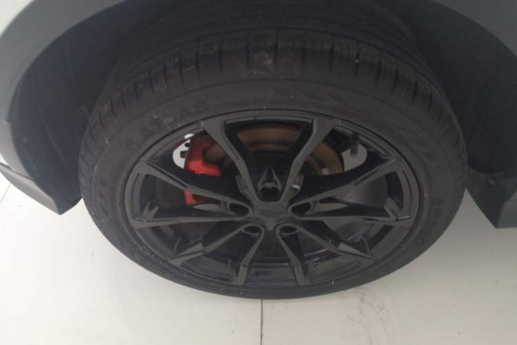 Used Geely Auto Emgrand S 2021 1.4T CVT Prestige Edition Right Rear Wheel Hub