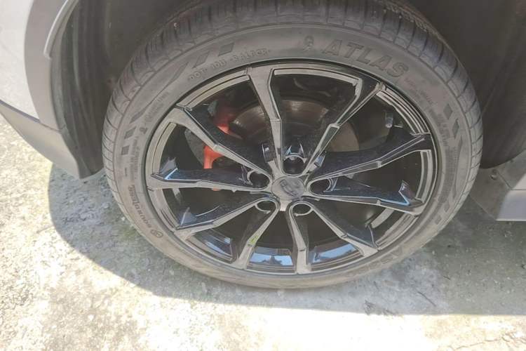 Used Geely Auto Emgrand S 2021 1.4T CVT Prestige Edition Right Rear Wheel Hub