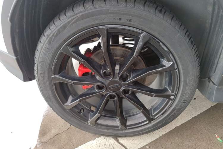 Used Geely Auto Emgrand S 2021 1.4T CVT Luxury Version Right Rear Wheel Hub