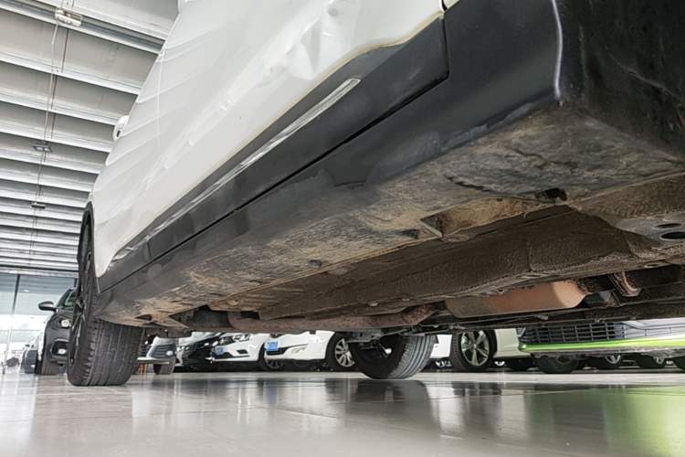 Used Geely Auto Emgrand S 2021 1.4T CVT Luxury Version Right Side Sill