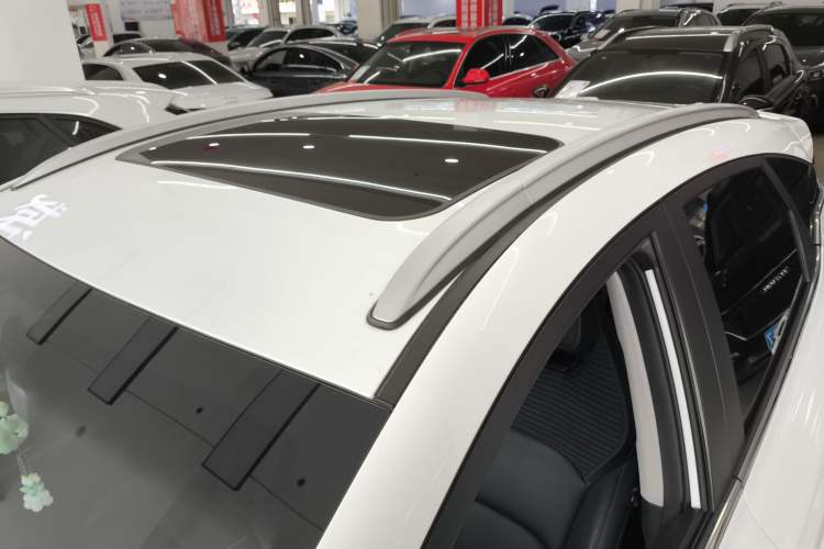 Used Geely Auto Emgrand S 2021 1.4T Manual Comfort Model Roof
