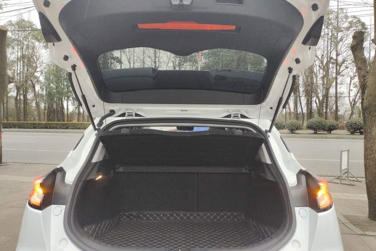 Used Geely Auto Emgrand S 2021 1.4T CVT Prestige Edition Trunk