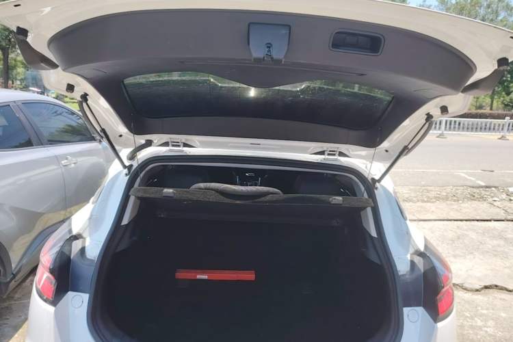 Used Geely Auto Emgrand S 2021 1.4T CVT Prestige Edition Trunk