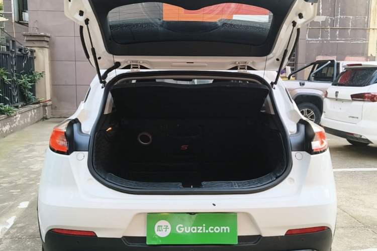 Used Geely Auto Emgrand S 2021 1.4T CVT Prestige Edition Trunk