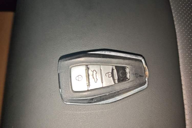 Used Geely Auto Emgrand S 2021 1.4T CVT Prestige Edition Vehicle Key