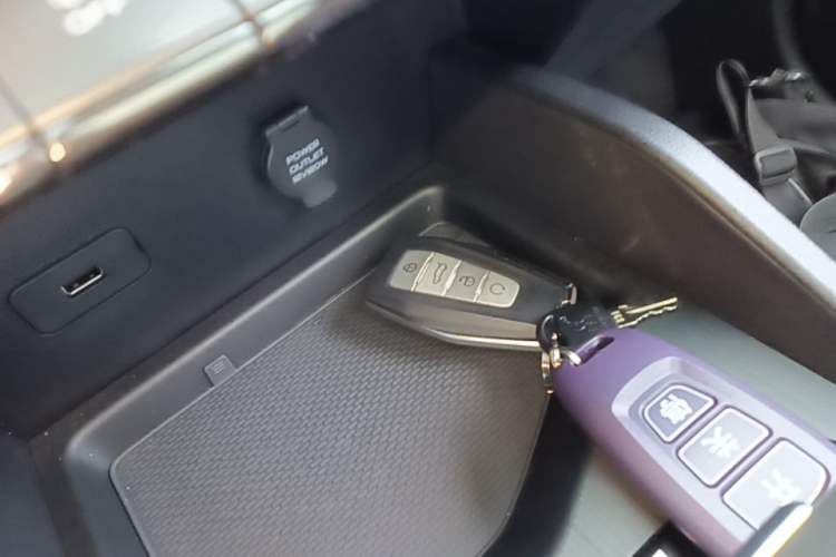 Used Geely Auto Emgrand S 2021 1.4T CVT Prestige Edition Vehicle Key