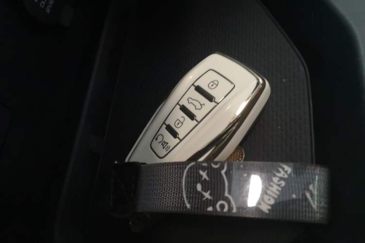 Used Geely Auto Emgrand S 2021 1.4T CVT Prestige Edition Vehicle Key