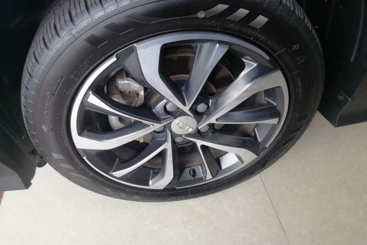 Used Geely Auto Emgrand S 2022 1.4T CVT Crossover Player Edition Exterior 7