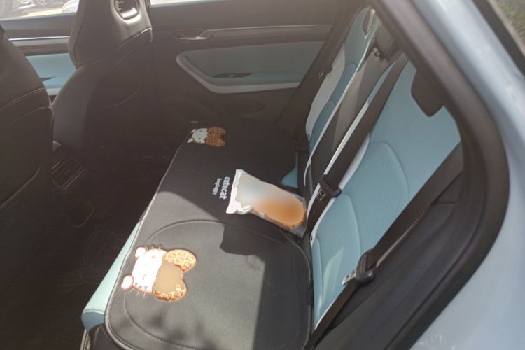 Used Geely Auto Emgrand S 2022 1.4T CVT Crossover Player Edition Left Rear Seat