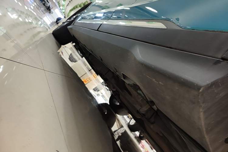 Used Geely Auto Emgrand S 2022 1.4T CVT Crossover Player Edition Left Side Sill