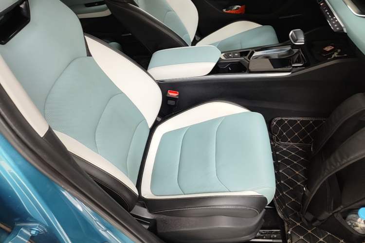 Used Geely Auto Emgrand S 2022 1.4T CVT Crossover Player Edition Right Front Seat