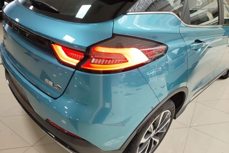 Used Geely Auto Emgrand S 2022 1.4T CVT Crossover Player Edition Right Rear Taillight