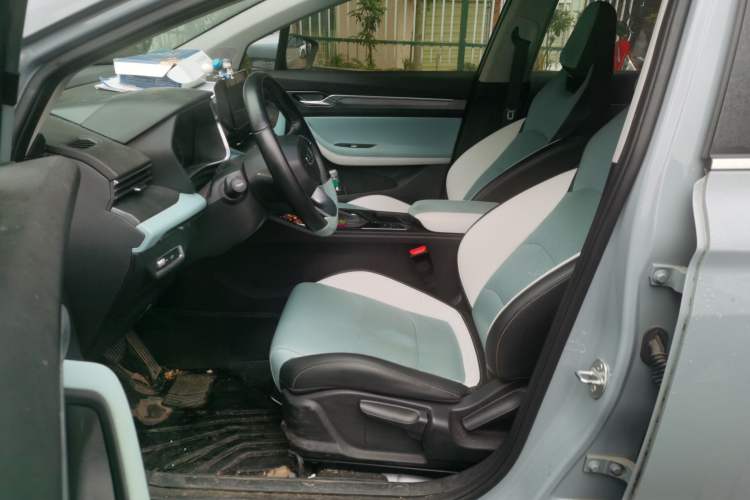 Used Geely Auto Emgrand S 2022 1.4T CVT Crossover Player Edition Driver Seat
