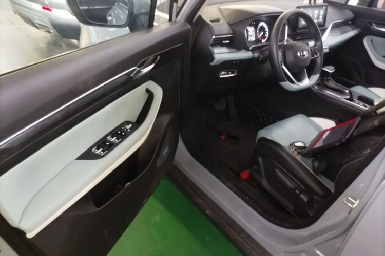 Used Geely Auto Emgrand S 2022 1.4T CVT Crossover Player Edition Driver Seat