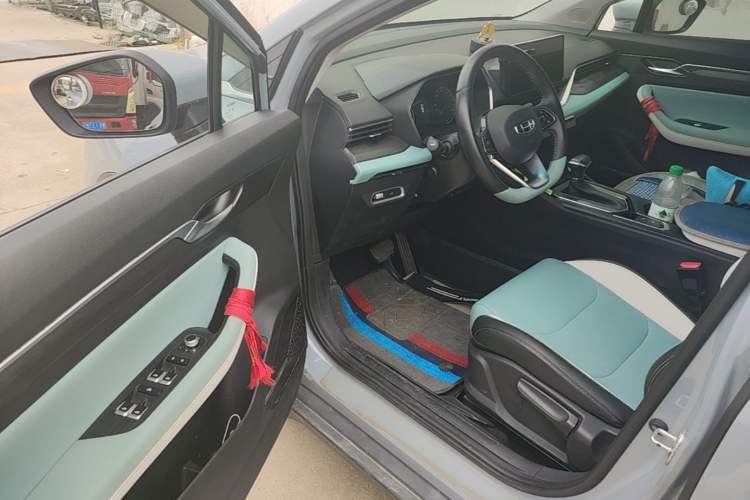 Used Geely Auto Emgrand S 2022 1.4T CVT Crossover Player Edition Driver Seat