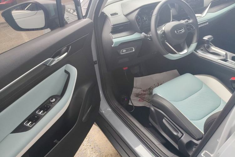 Used Geely Auto Emgrand S 2022 1.4T CVT Crossover Player Edition Driver Seat