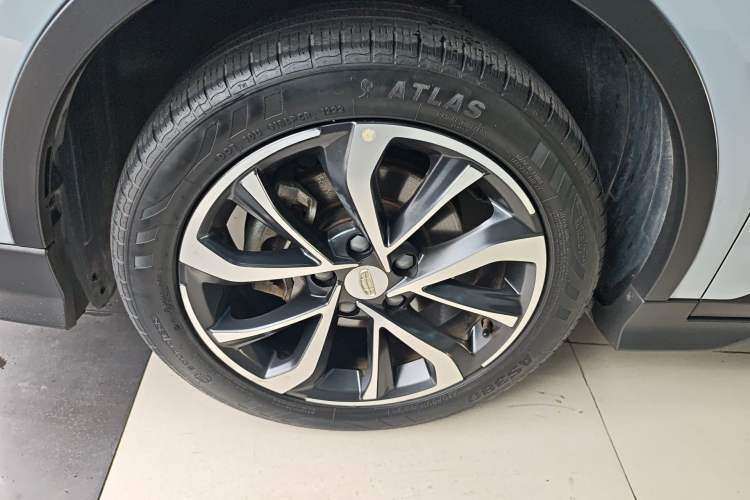 Used Geely Auto Emgrand S 2022 1.4T CVT Crossover Player Edition Exterior 4