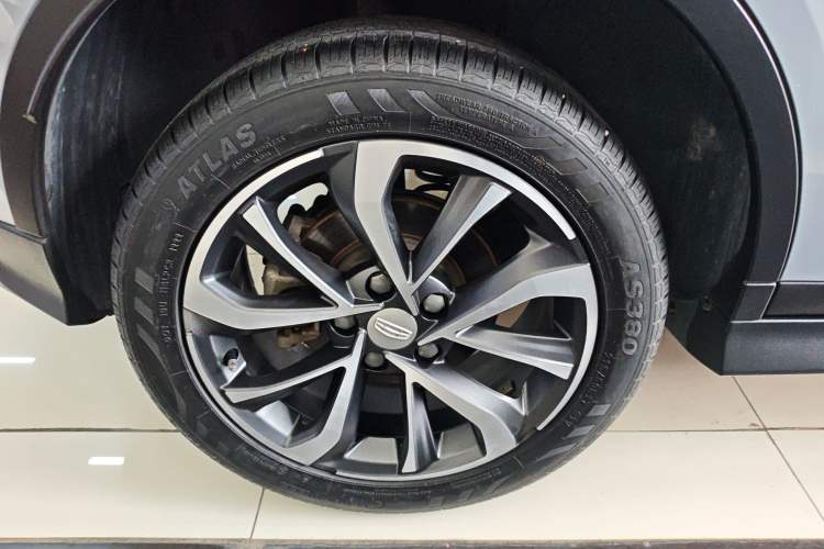 Used Geely Auto Emgrand S 2022 1.4T CVT Crossover Player Edition Exterior 5