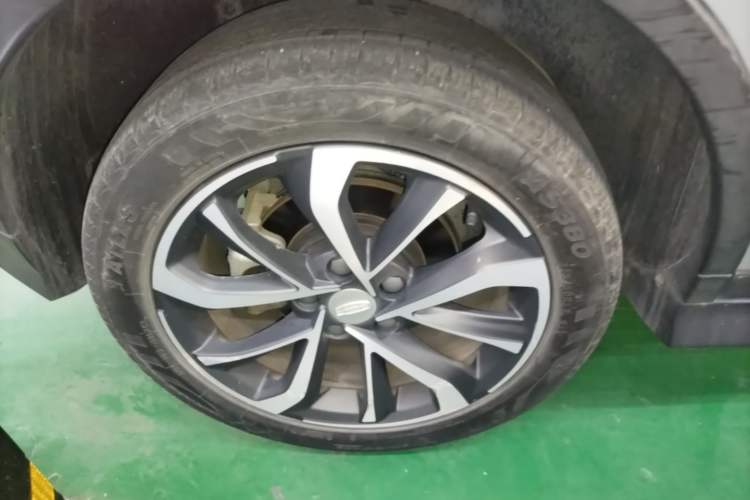 Used Geely Auto Emgrand S 2022 1.4T CVT Crossover Player Edition Exterior 5
