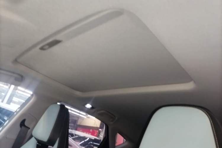 Used Geely Auto Emgrand S 2022 1.4T CVT Crossover Player Edition Headliner