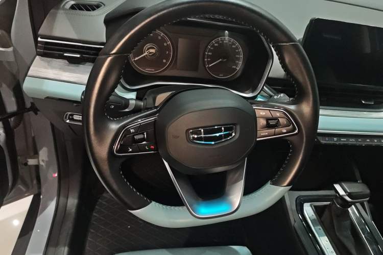 Used Geely Auto Emgrand S 2022 1.4T CVT Crossover Player Edition Interior 2