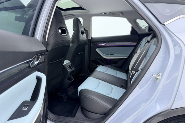 Used Geely Auto Emgrand S 2022 1.4T CVT Crossover Player Edition Interior 3