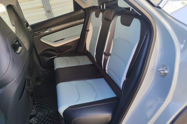 Used Geely Auto Emgrand S 2022 1.4T CVT Crossover Player Edition Interior 4