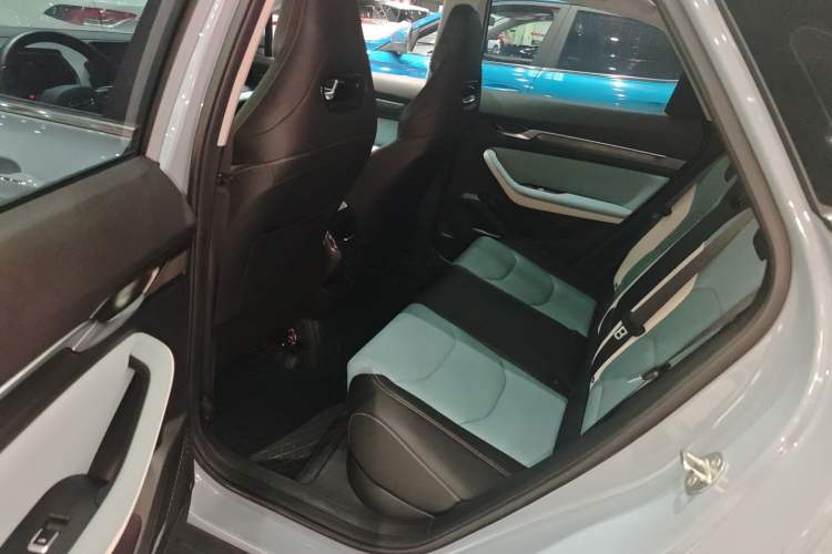 Used Geely Auto Emgrand S 2022 1.4T CVT Crossover Player Edition Interior 5