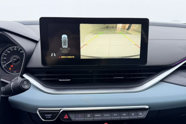 Used Geely Auto Emgrand S 2022 1.4T CVT Crossover Player Edition Interior 8