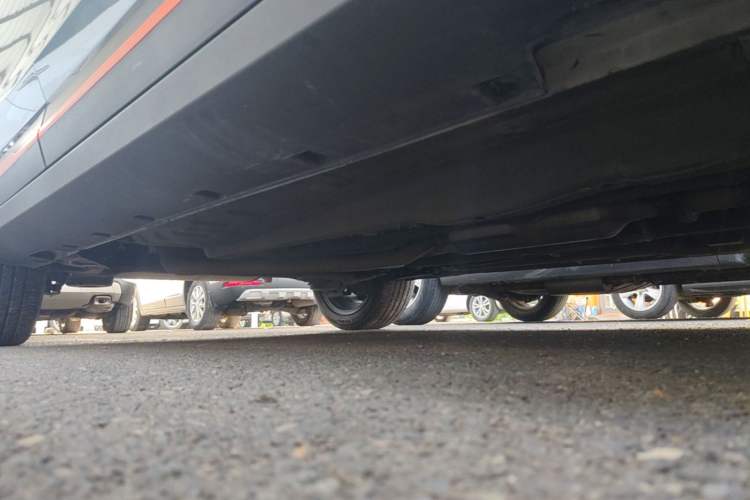 Used Geely Auto Emgrand S 2022 1.4T CVT Crossover Player Edition Right Side Sill