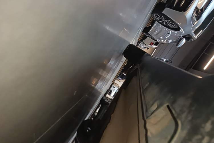 Used Geely Auto Emgrand S 2022 1.4T CVT Crossover Player Edition Right Side Sill