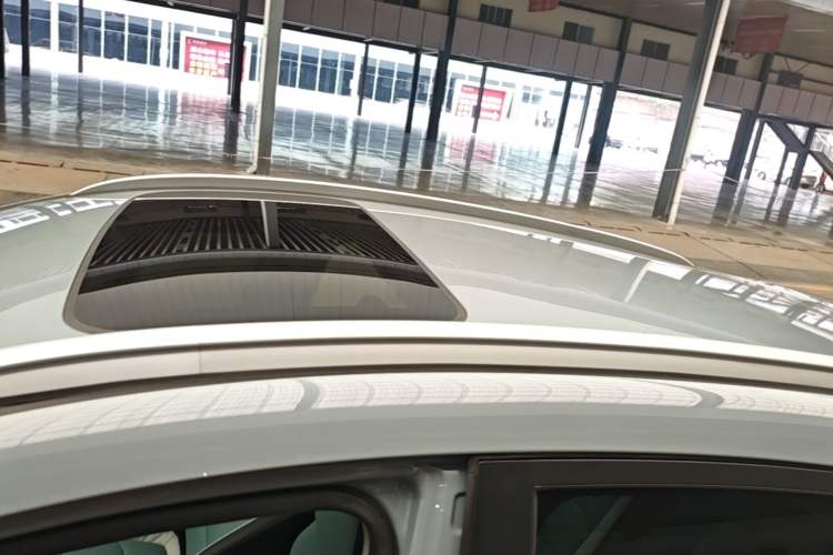 Used Geely Auto Emgrand S 2022 1.4T CVT Crossover Player Edition Roof