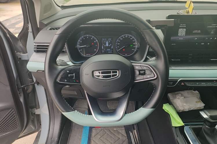 Used Geely Auto Emgrand S 2022 1.4T CVT Crossover Player Edition Steering Wheel
