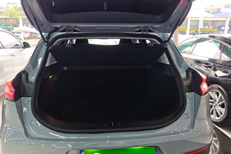 Used Geely Auto Emgrand S 2022 1.4T CVT Crossover Player Edition Trunk