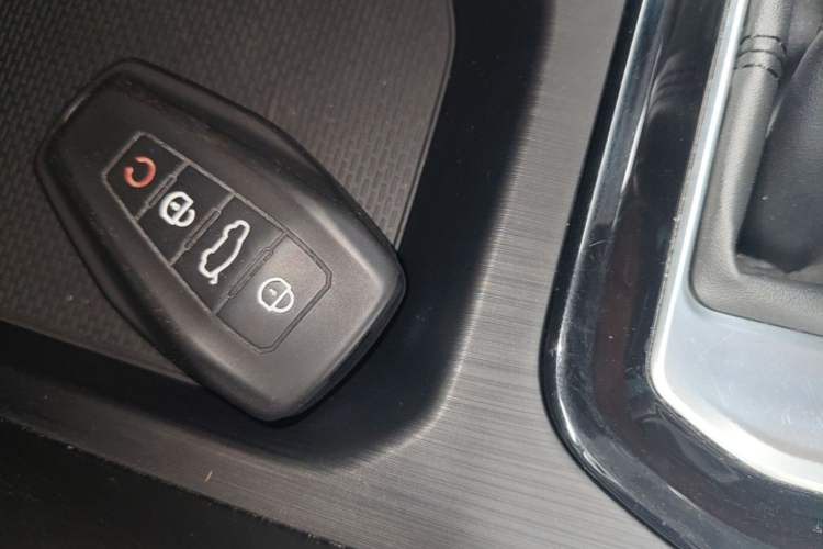 Used Geely Auto Emgrand S 2022 1.4T CVT Crossover Player Edition Vehicle Key