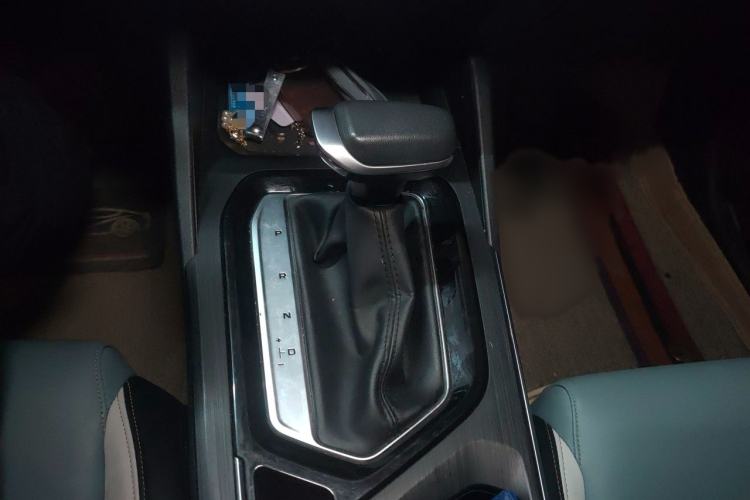 Used Geely Auto Emgrand S 2022 1.4T CVT Crossover Player Edition Gear Lever