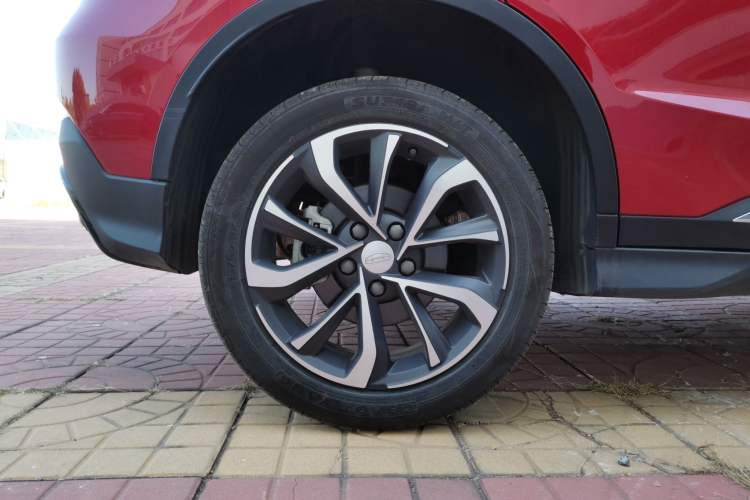 Used Geely Auto Emgrand S 2022 1.4T CVT Crossover Player Edition Right Rear Wheel Hub