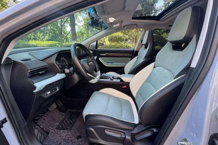 Used Geely Auto Emgrand S 2022 1.4T CVT Crossover Player Edition Interior 2