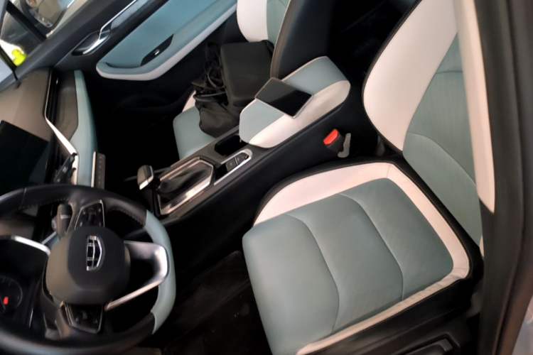 Used Geely Auto Emgrand S 2022 1.4T CVT Crossover Player Edition Left Front Seat