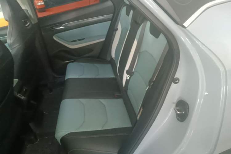Used Geely Auto Emgrand S 2022 1.4T CVT Crossover Player Edition Left Rear Seat