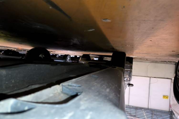 Used Geely Auto Emgrand S 2022 1.4T CVT Crossover Player Edition Right Side Sill