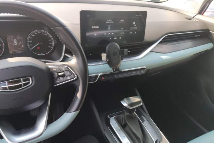 Used Geely Auto Emgrand S 2022 1.4T CVT Crossover Player Edition Center Console