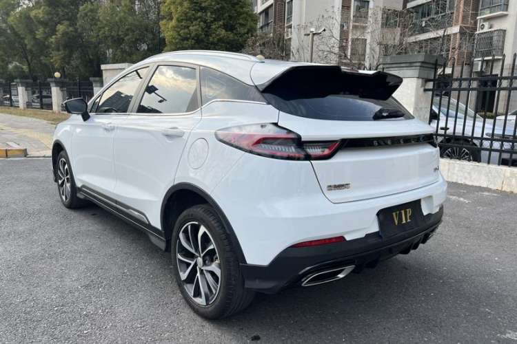 Used Geely Auto Emgrand S 2022 1.4T CVT Crossover Player Edition Exterior 4