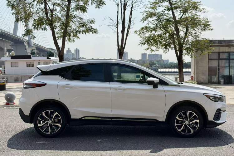 Used Geely Auto Emgrand S 2022 1.4T CVT Crossover Player Edition Exterior 5