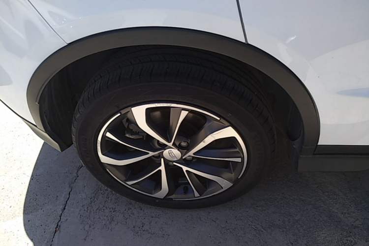 Used Geely Auto Emgrand S 2022 1.4T CVT Crossover Player Edition Exterior 5