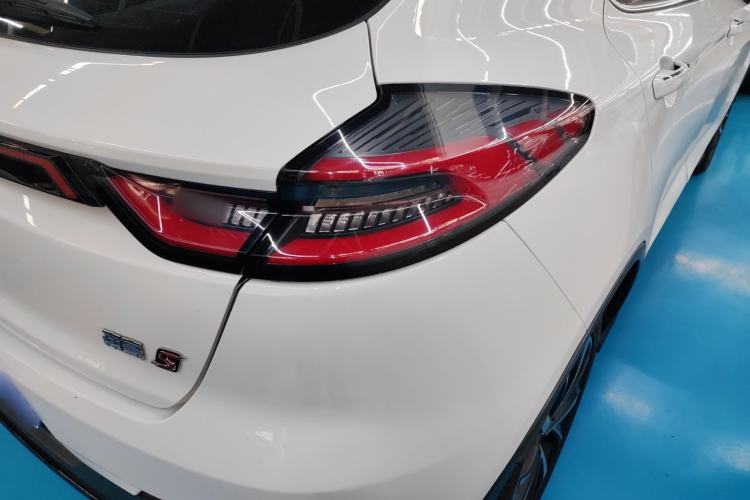 Used Geely Auto Emgrand S 2022 1.4T CVT Crossover Player Edition Exterior 6