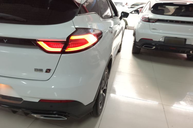 Used Geely Auto Emgrand S 2022 1.4T CVT Crossover Player Edition Exterior 6