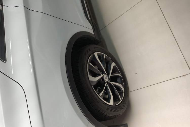 Used Geely Auto Emgrand S 2022 1.4T CVT Crossover Player Edition Exterior 7